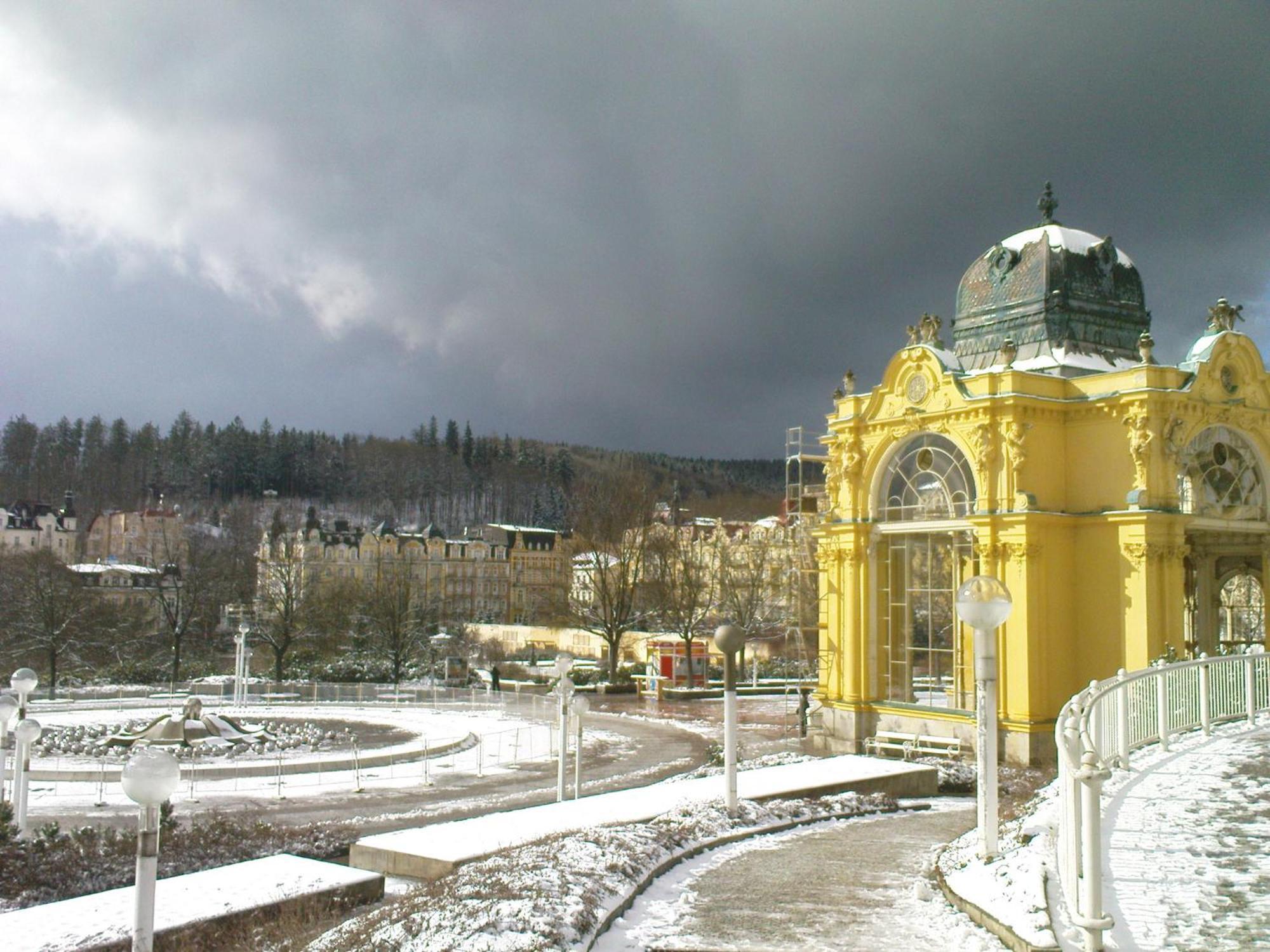 Villa Sonnenstrahl Mariánské Lázně Exteriör bild