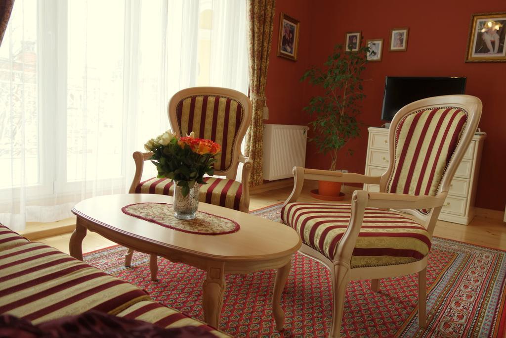 Villa Sonnenstrahl Mariánské Lázně Exteriör bild